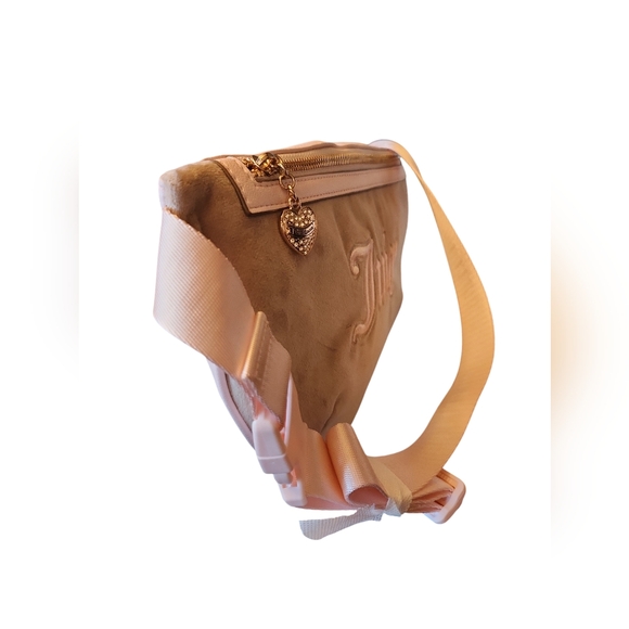 JUICY COUTURE Cafe/Powder Blush Queen of Everything Fanny Bag - Picture 7 of 11